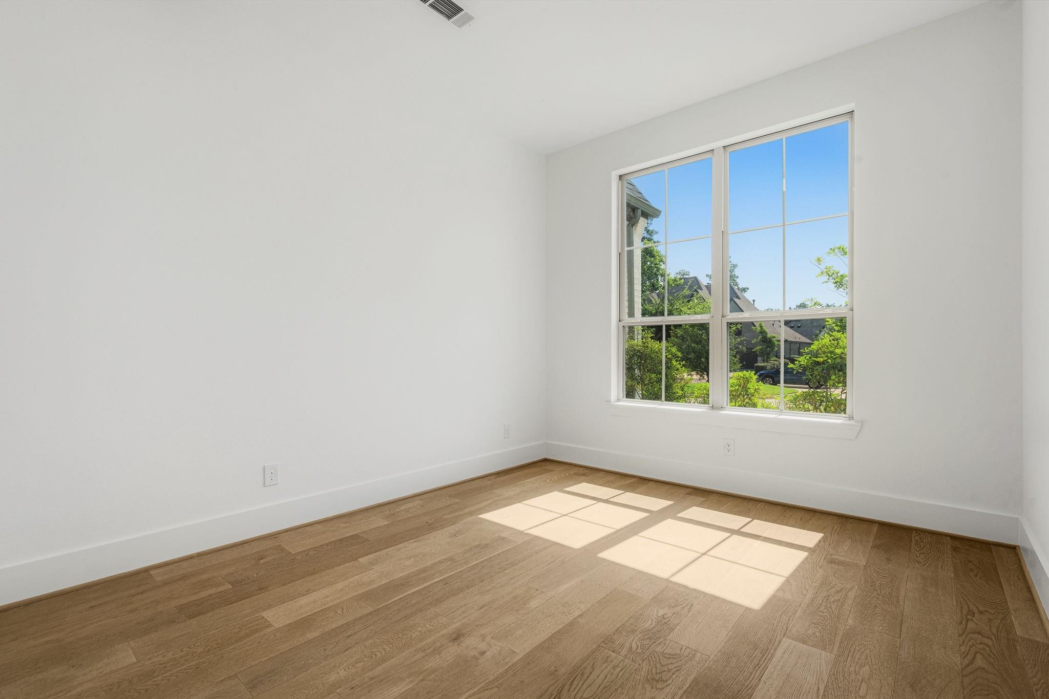 208 S Empress Green Place