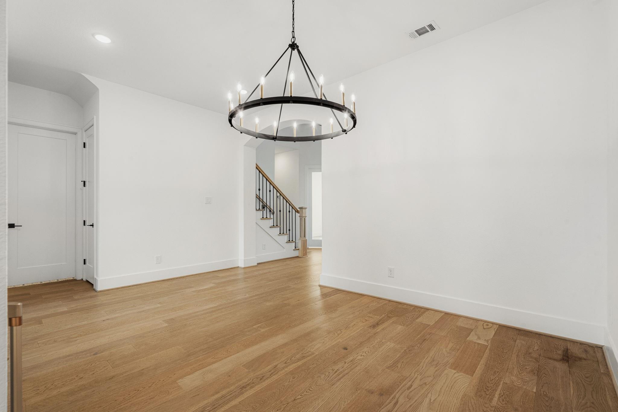 208 S Empress Green Place