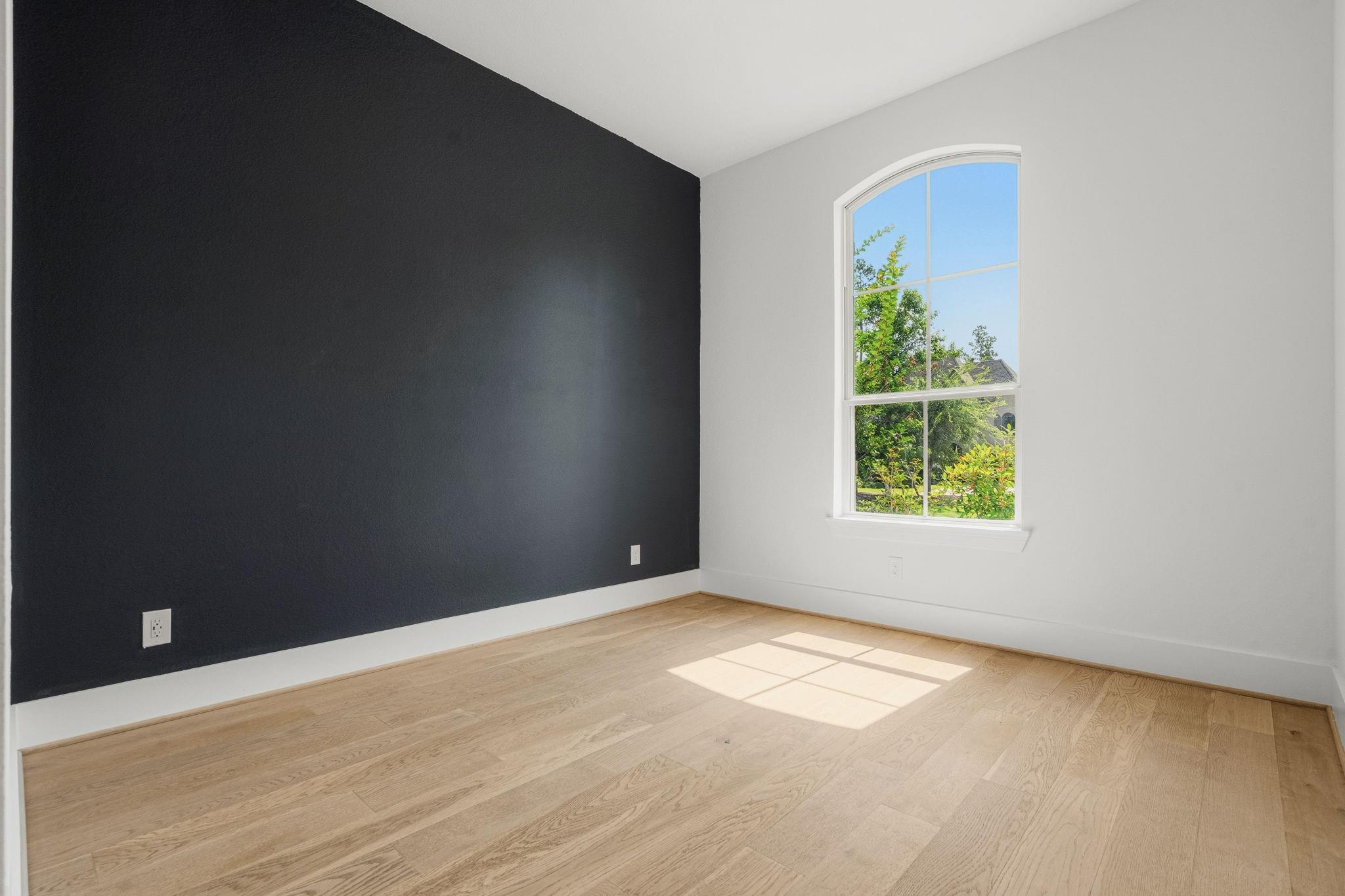 208 S Empress Green Place