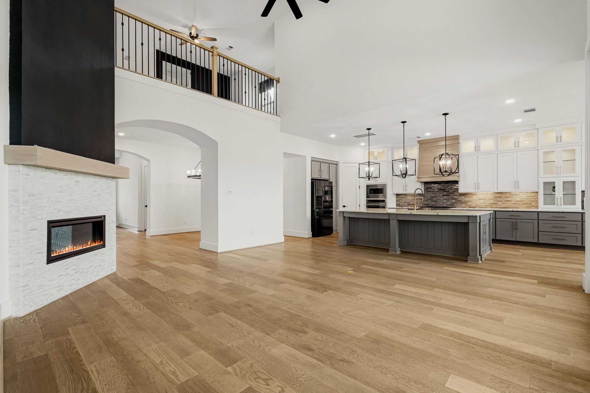208 S Empress Green Place