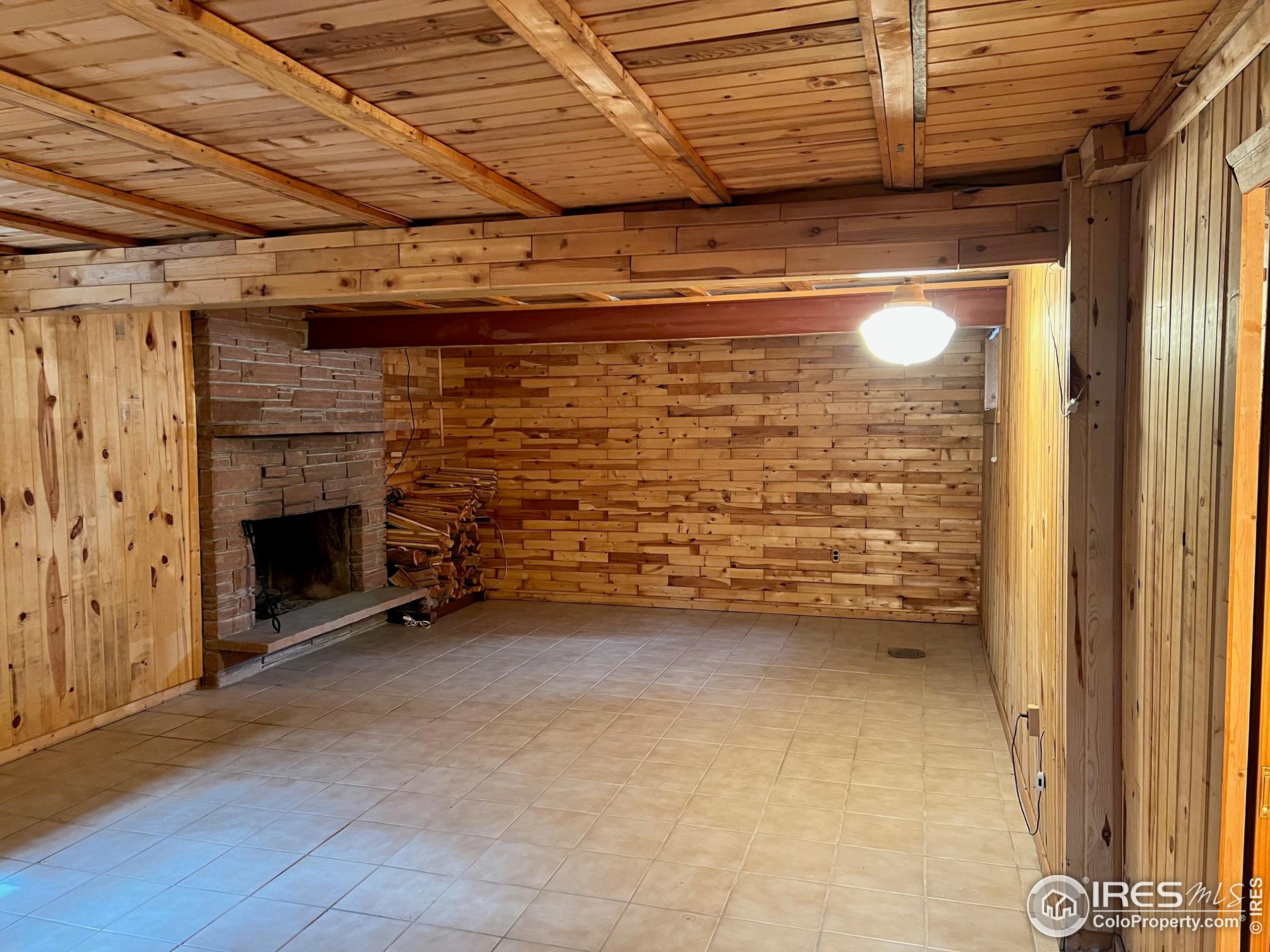 18655 Peak to Peak Hwy