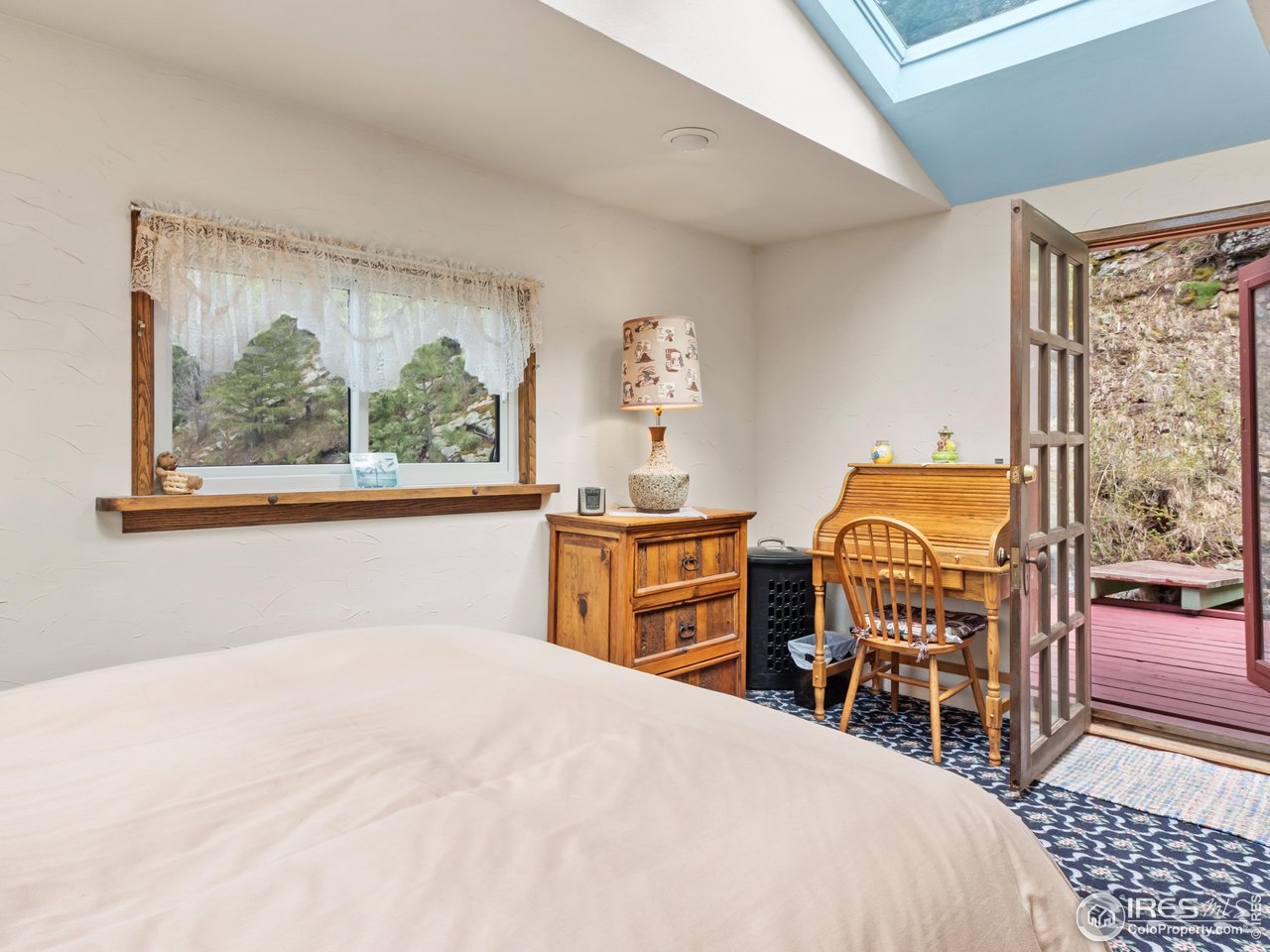 1134 Highway 7 Business