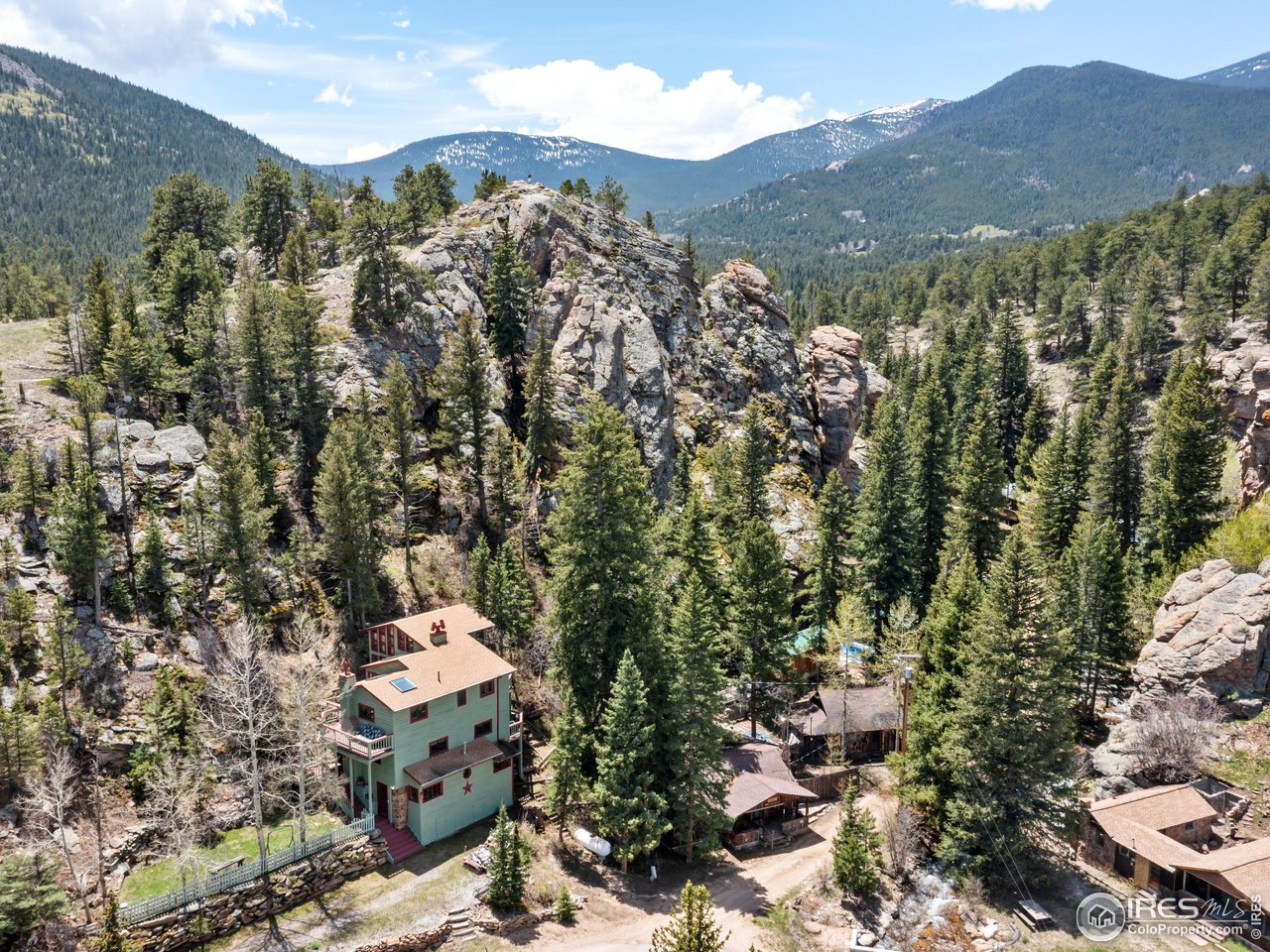 1134 Highway 7 Business