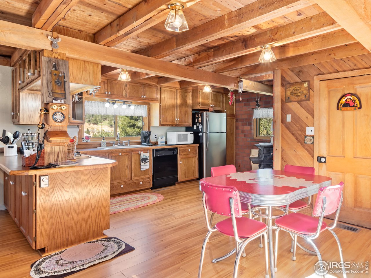 1134 Highway 7 Business