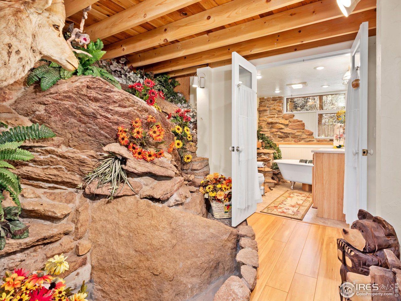 1134 Highway 7 Business