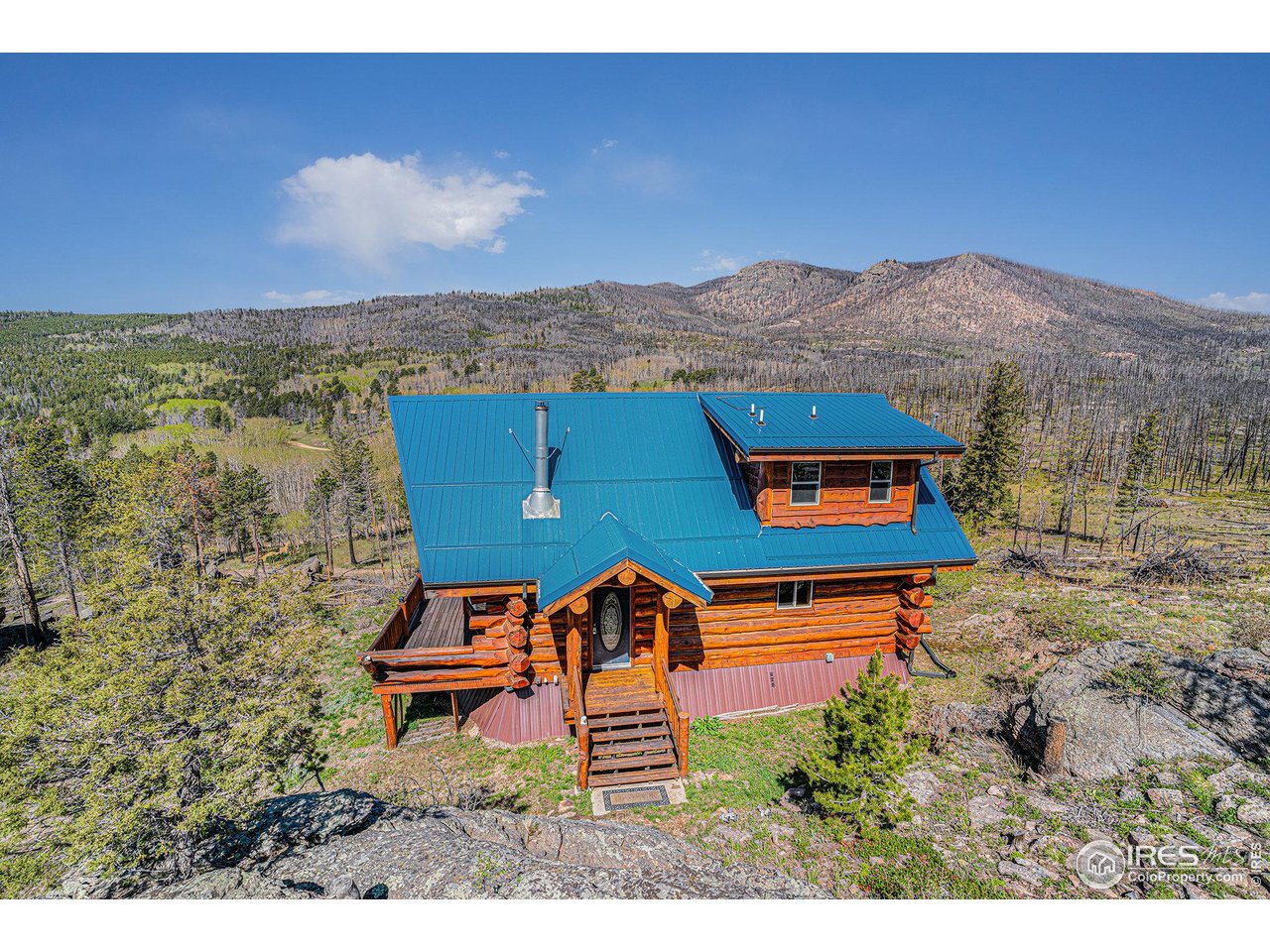 535 Meadows Dr