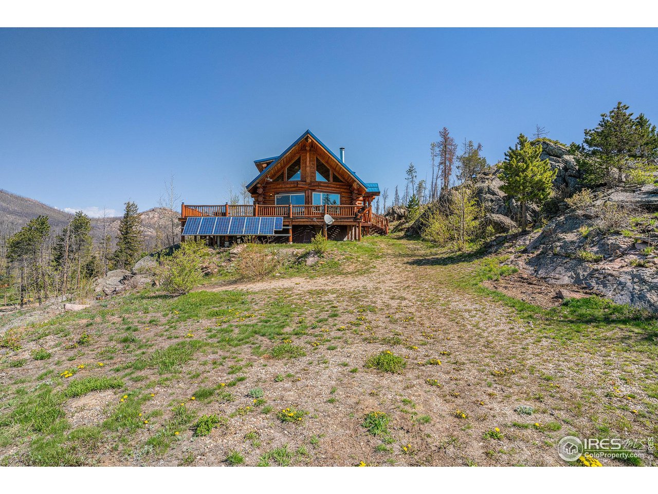 535 Meadows Dr
