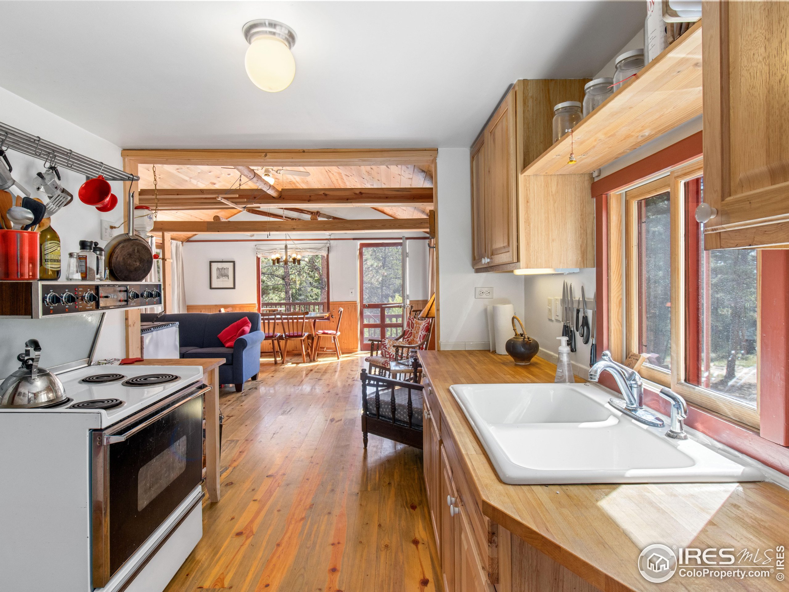 761 Cabin Creek Rd
