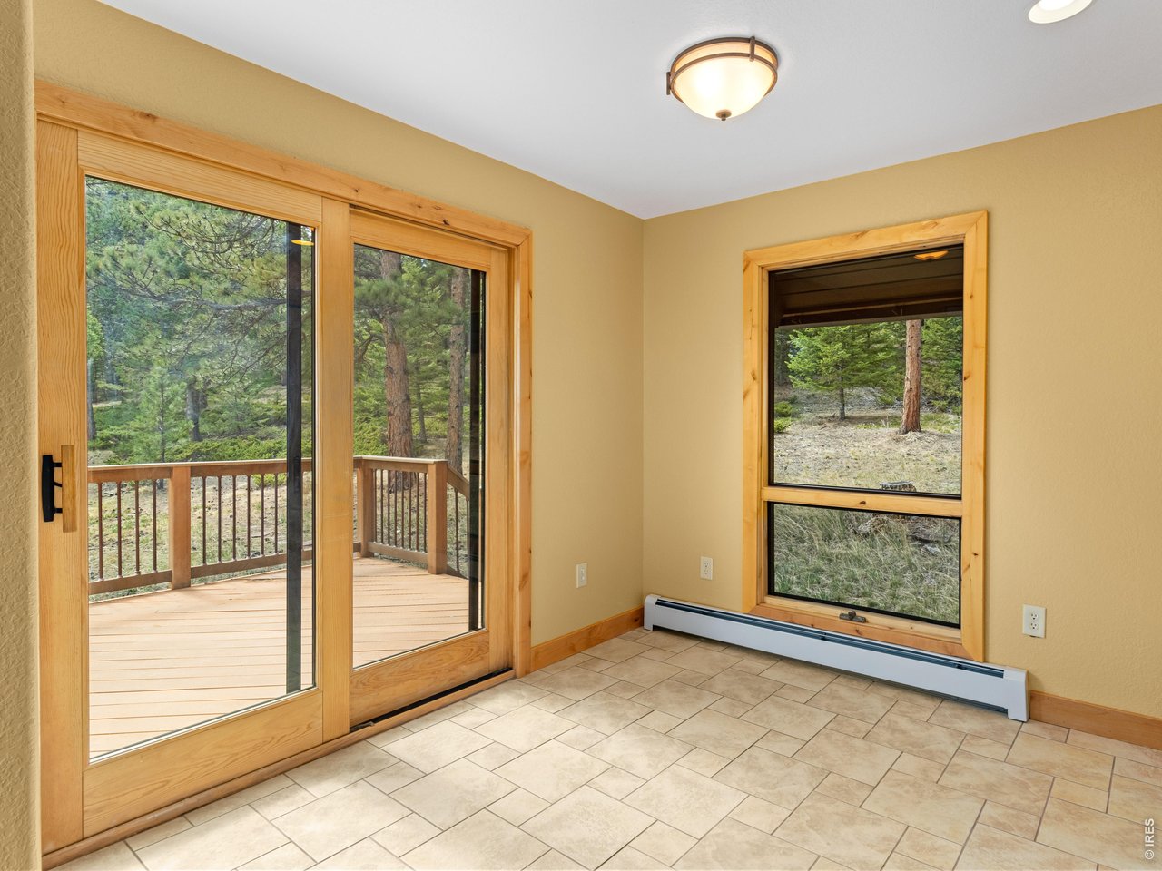 195 Rockledge Cir