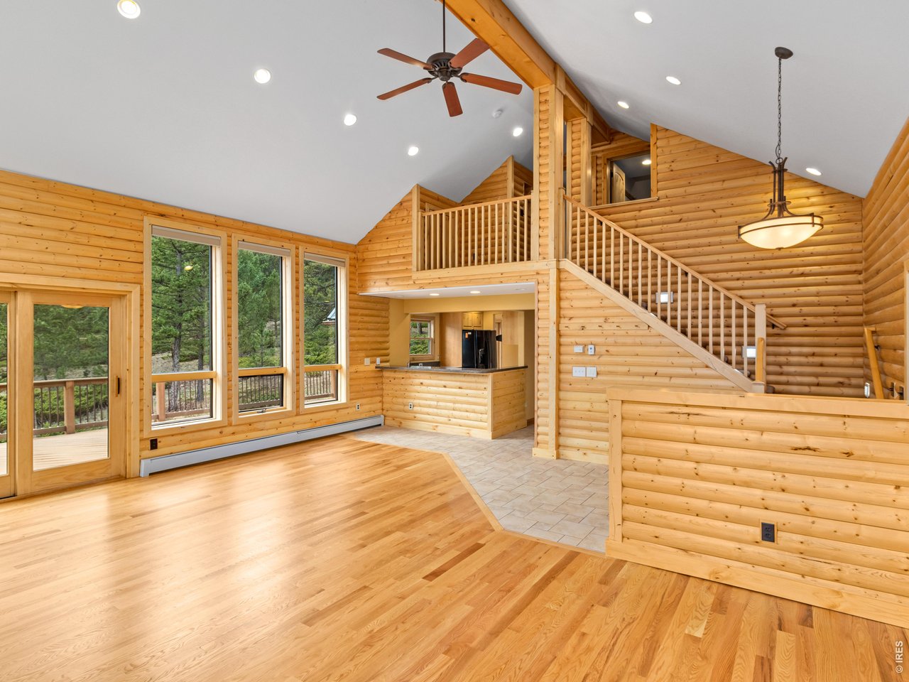 195 Rockledge Cir