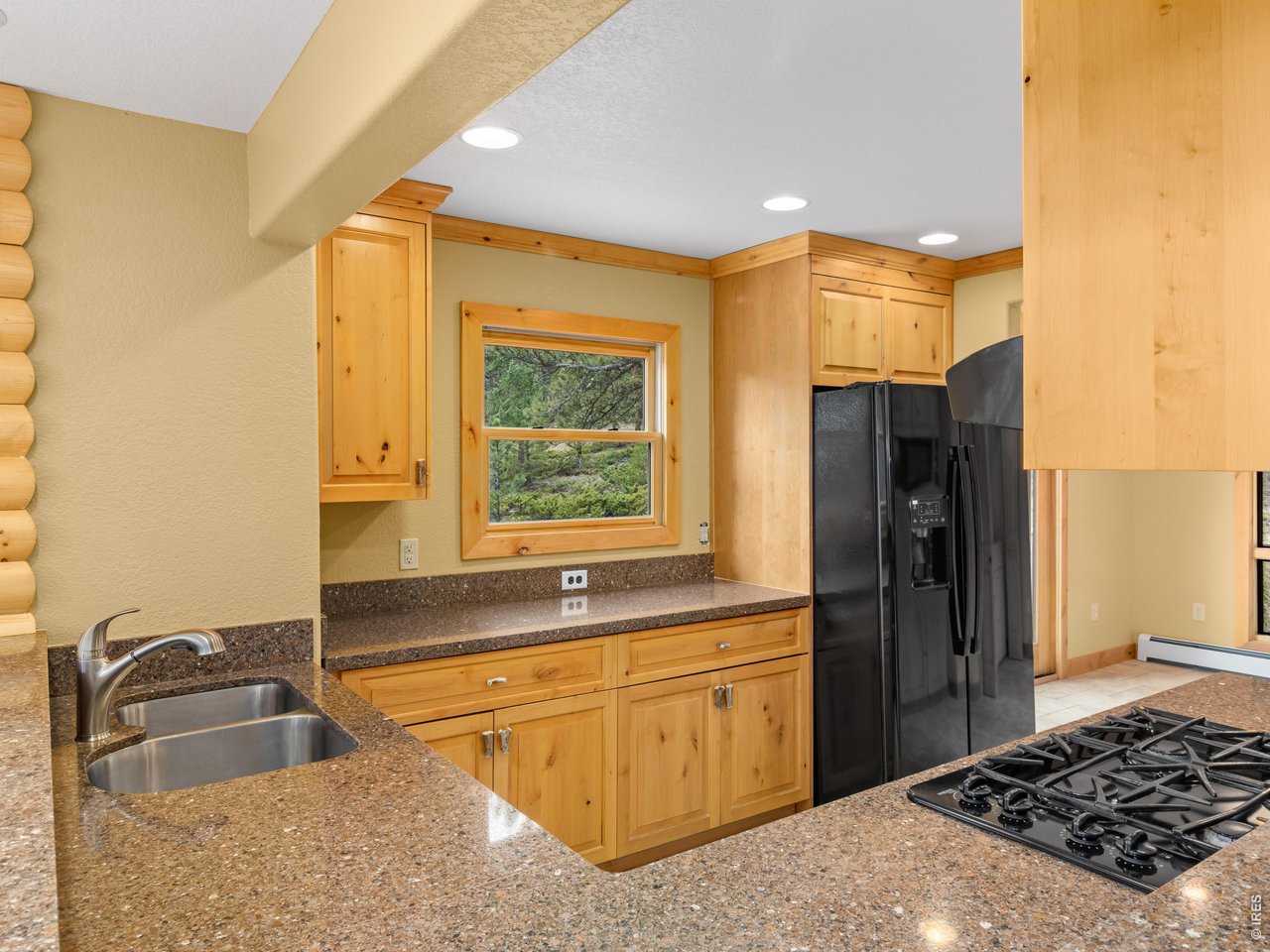 195 Rockledge Cir