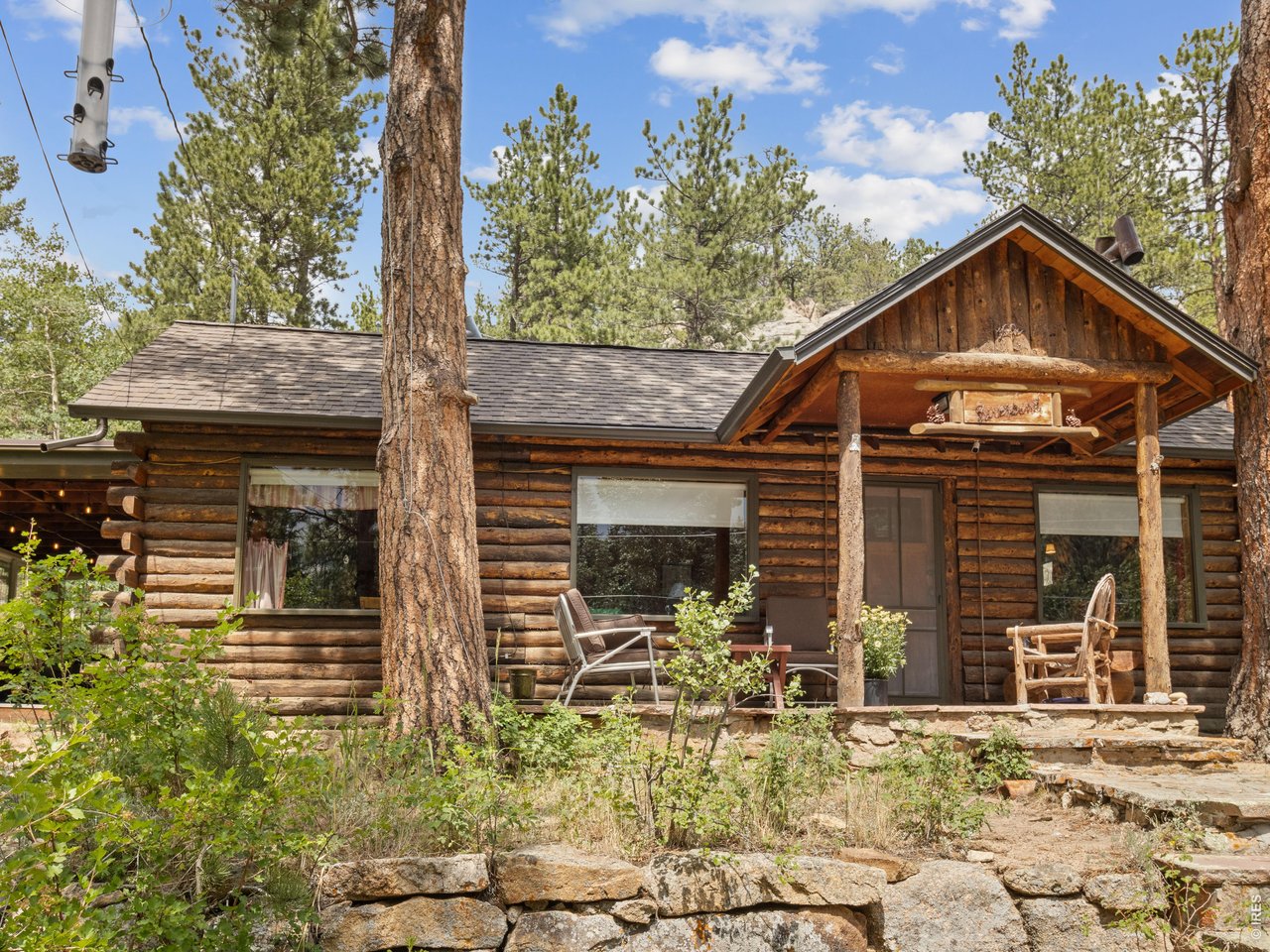 2426 Riverside Dr
