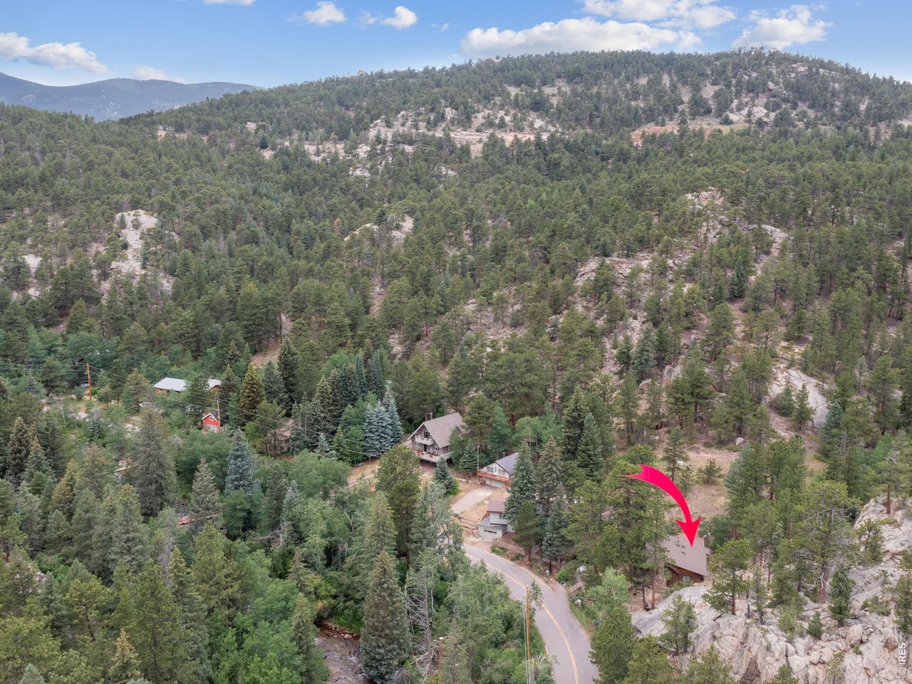 2426 Riverside Dr