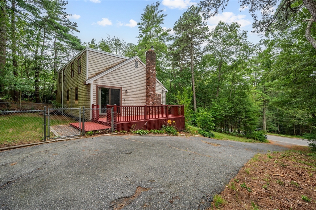 44 Pickerel Way