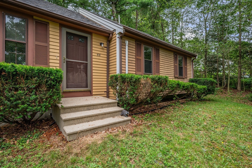 44 Pickerel Way