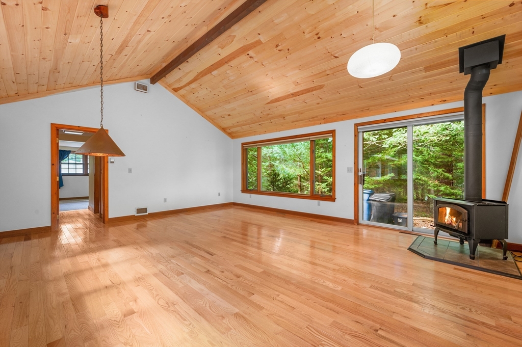 44 Round Pond Dr