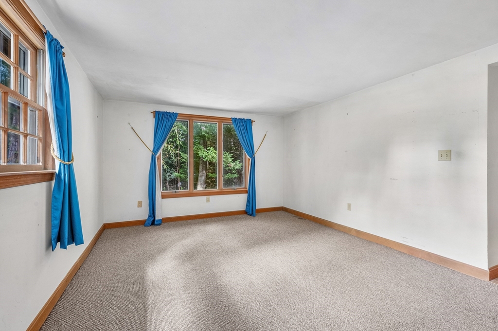 44 Round Pond Dr