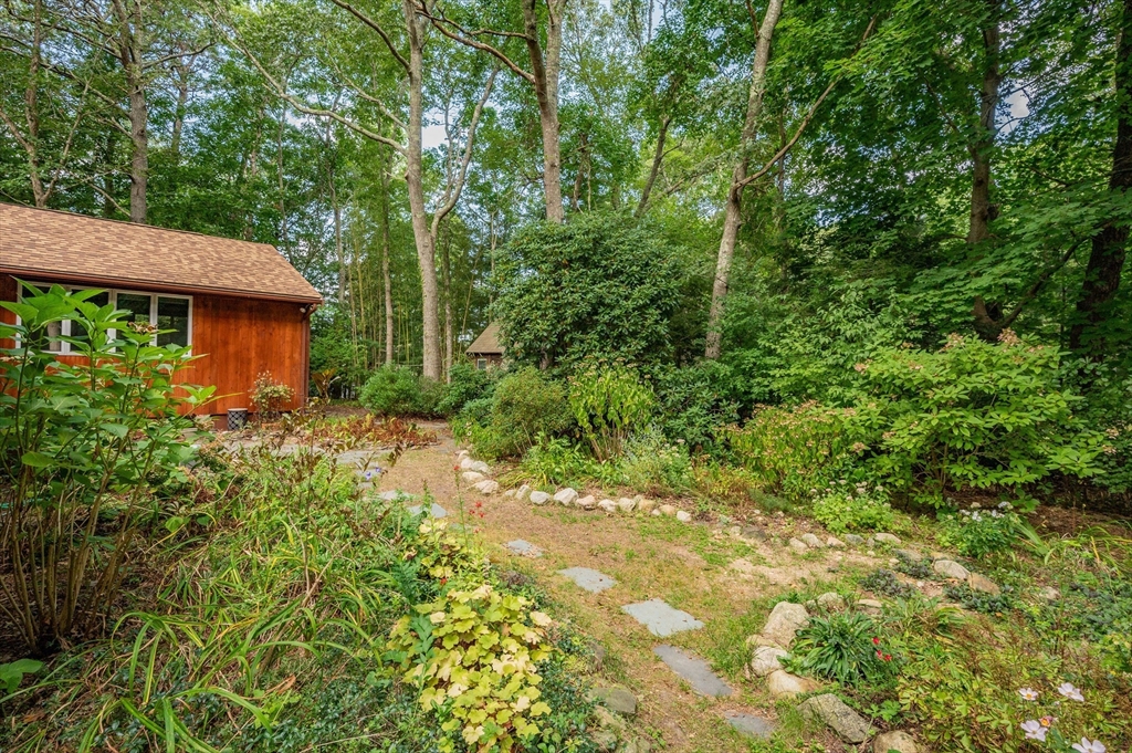 44 Round Pond Dr