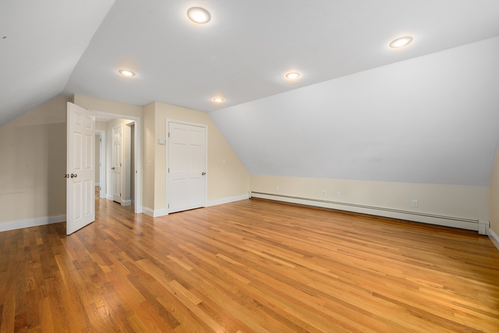 2 W Crossfield Rd