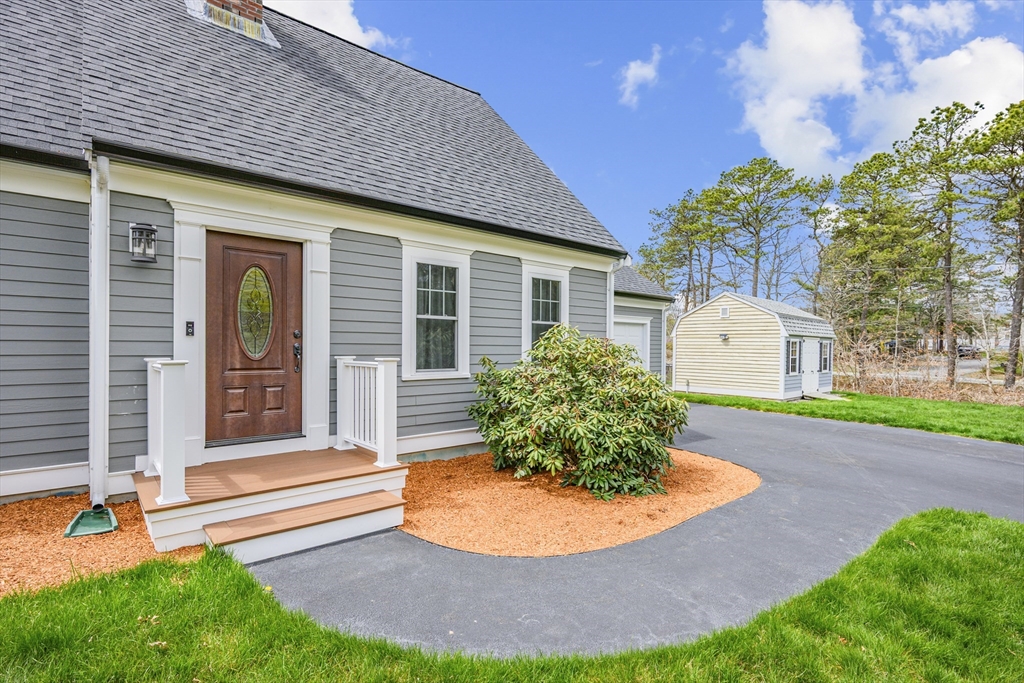 2 W Crossfield Rd