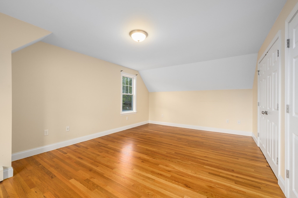 2 W Crossfield Rd
