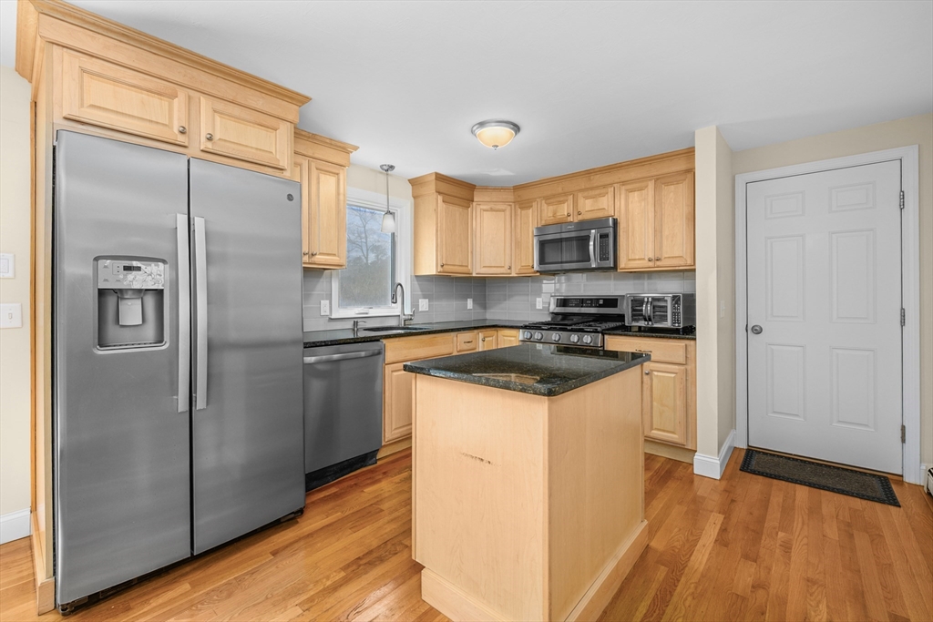 2 W Crossfield Rd