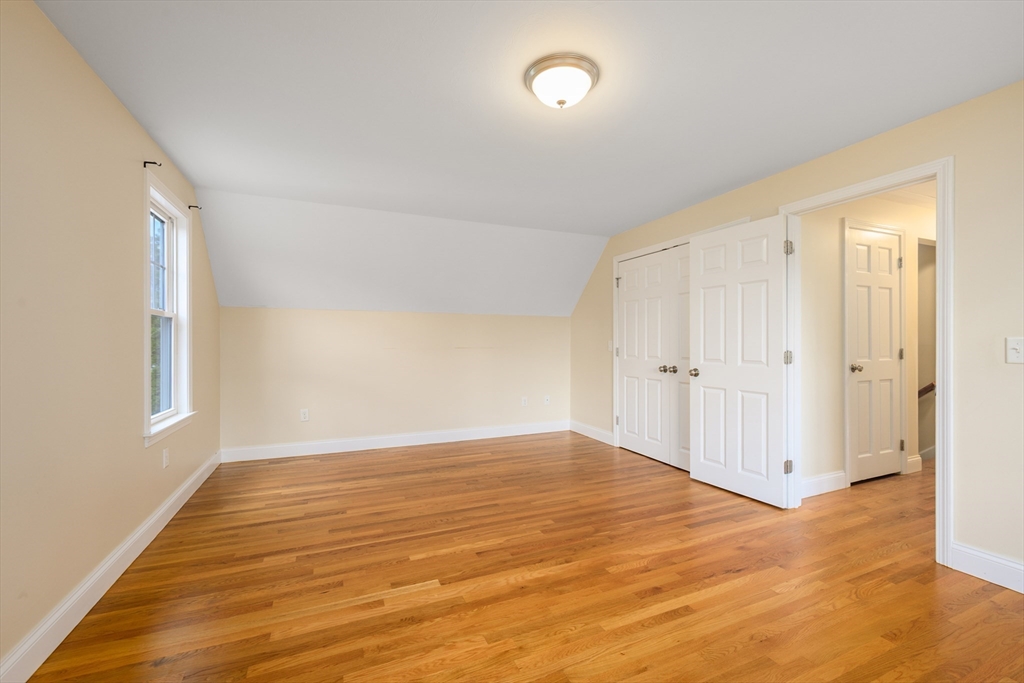 2 W Crossfield Rd