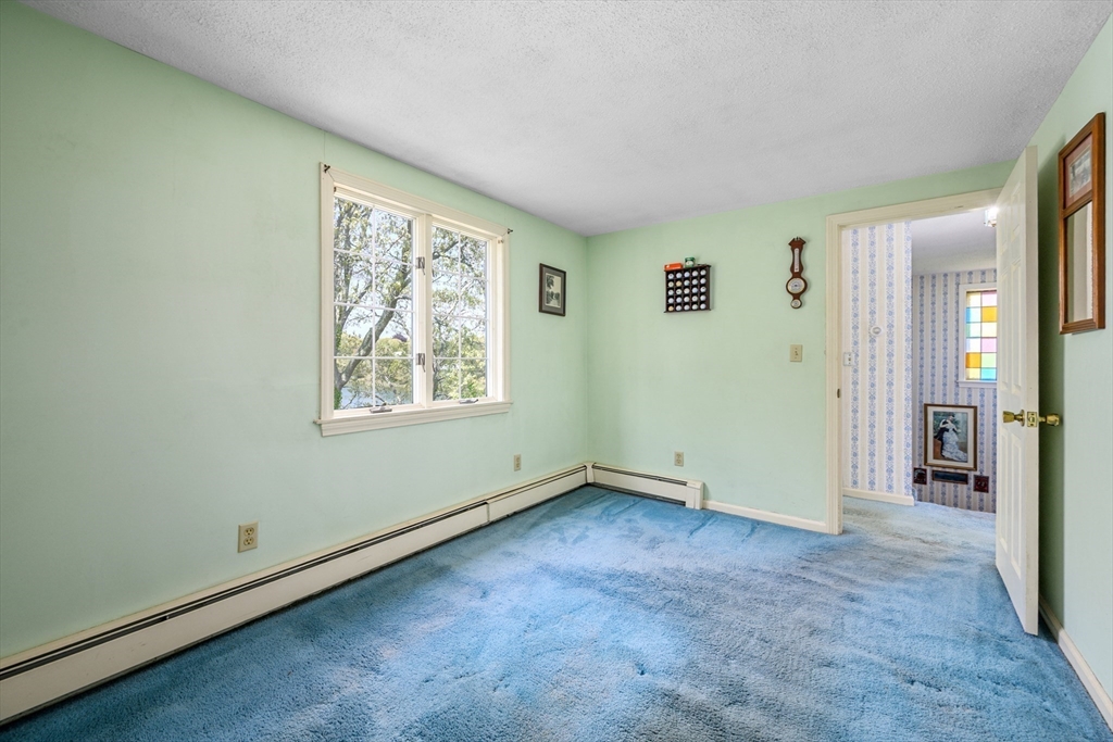 56 English St