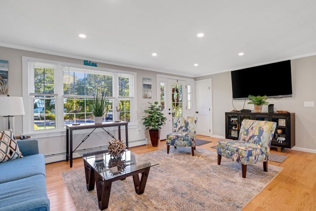 75 Meadowbrook Rd