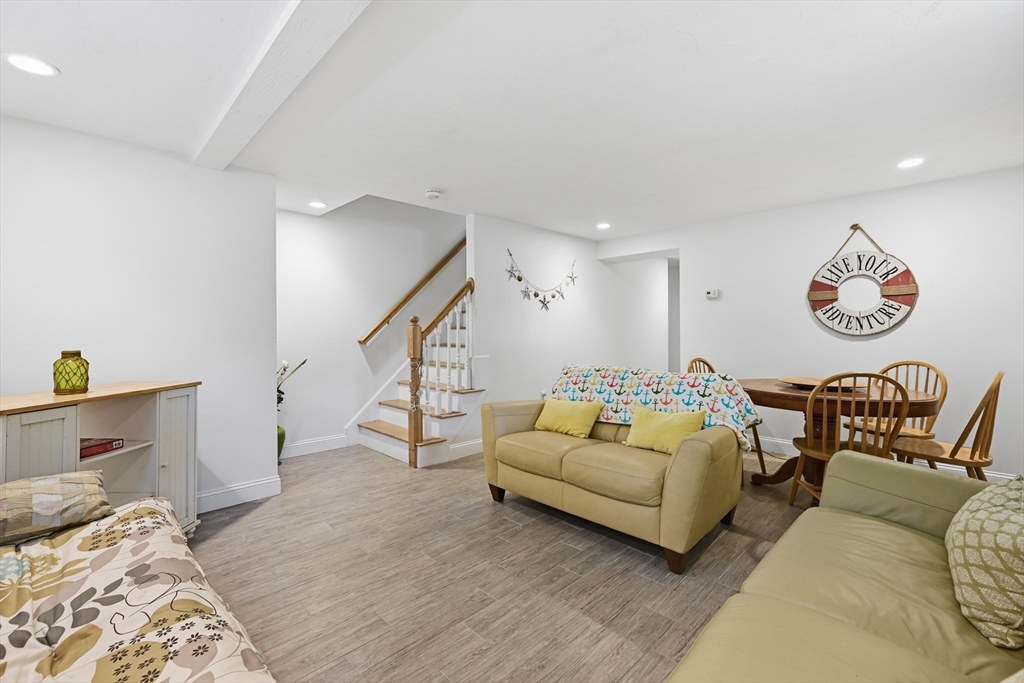 29 Cape Cod Ave