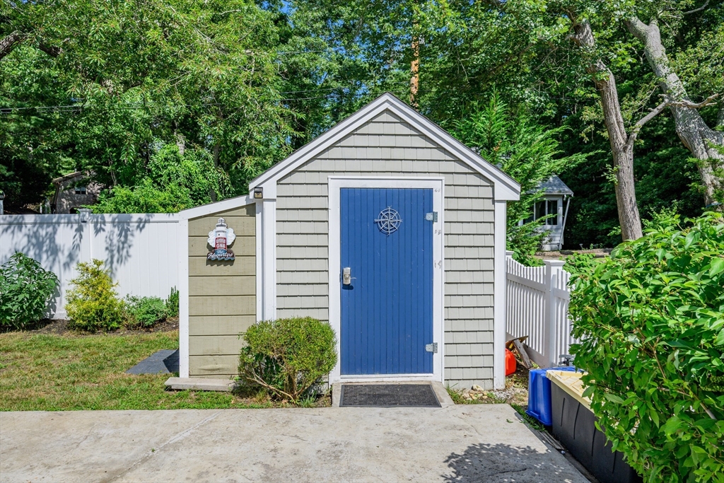 29 Cape Cod Ave