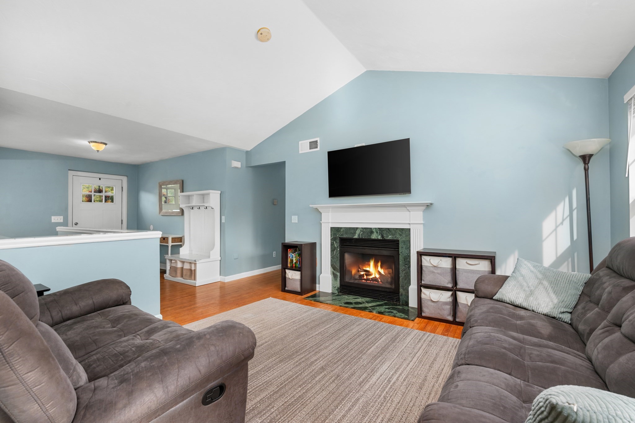 83 Dickson Dr