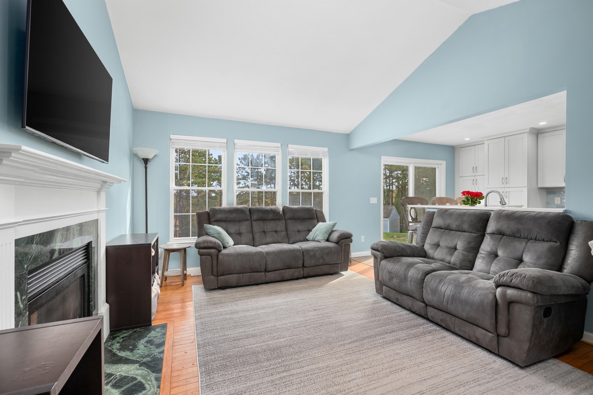 83 Dickson Dr