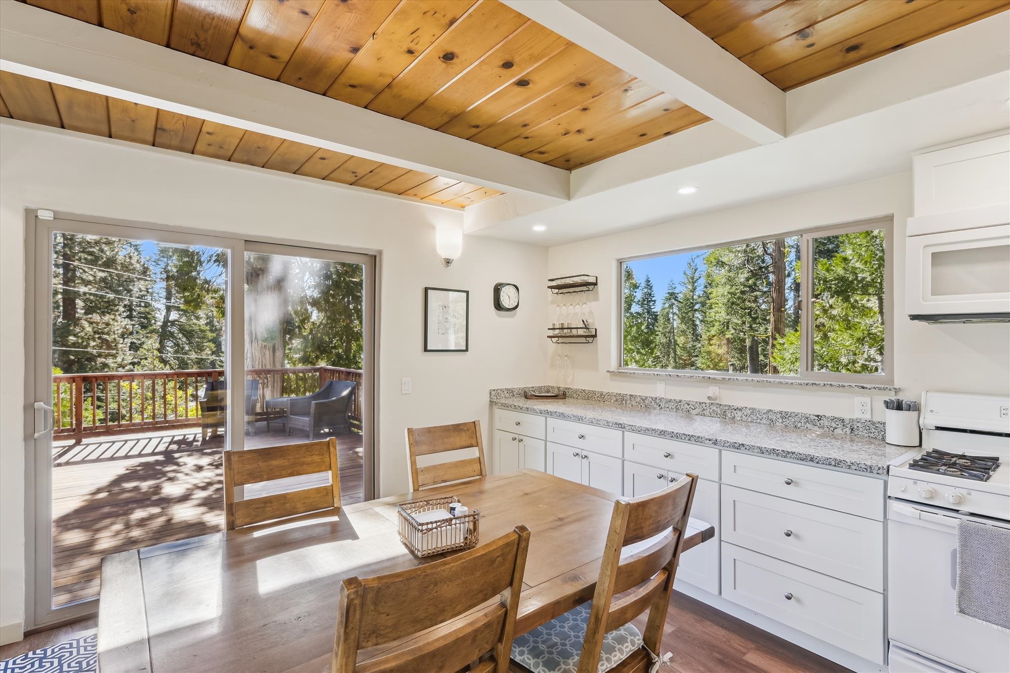 369 Fawn Lane