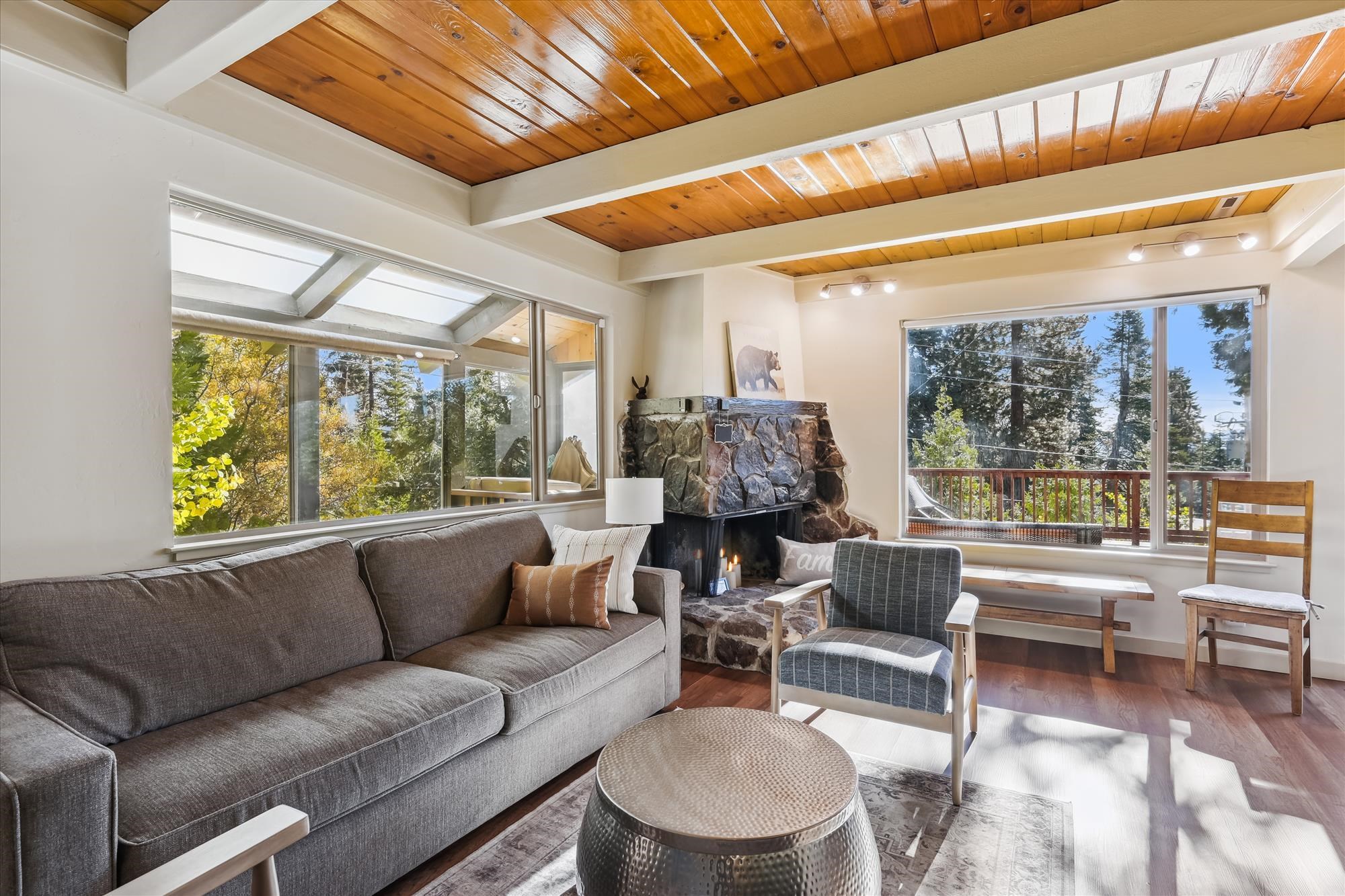 369 Fawn Lane
