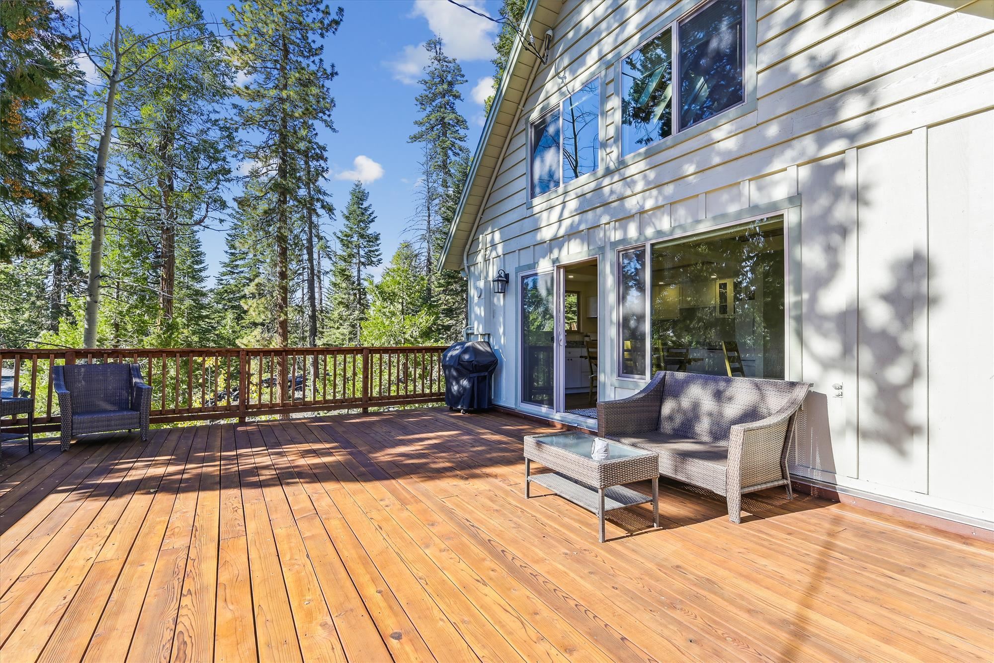 369 Fawn Lane