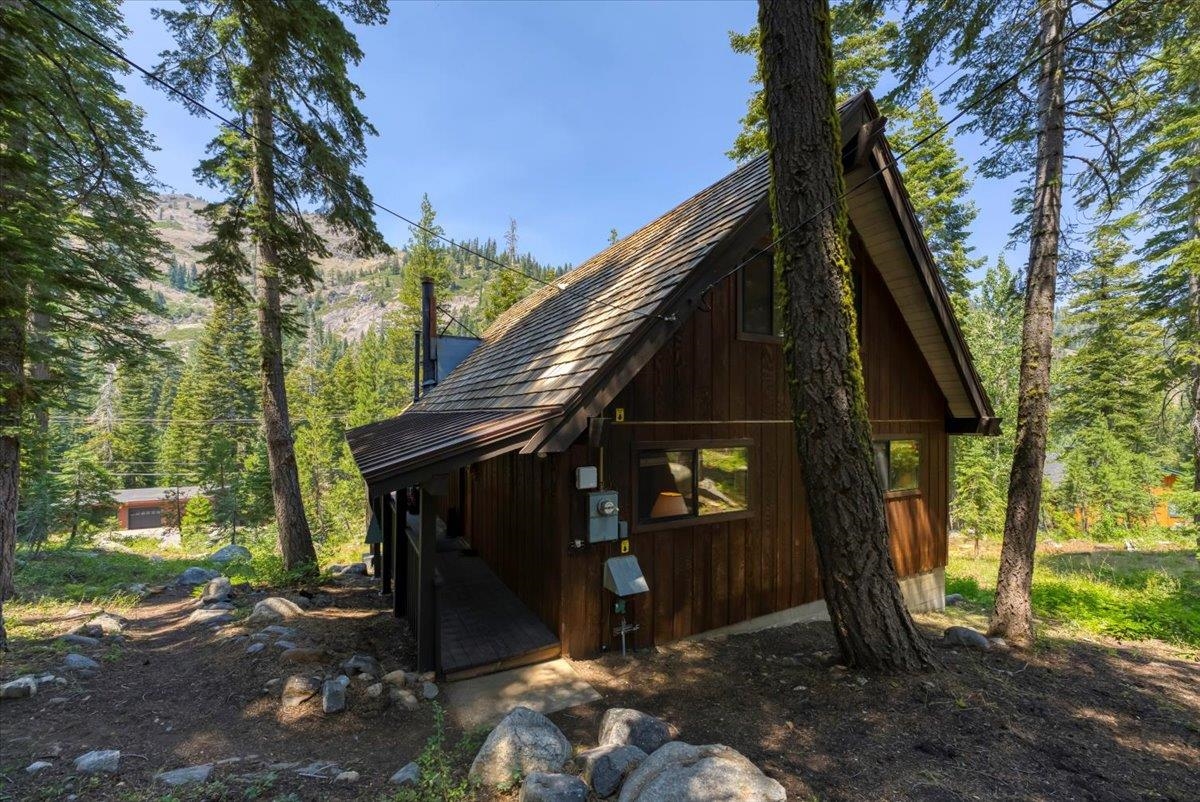 1688 Upper Bench Road