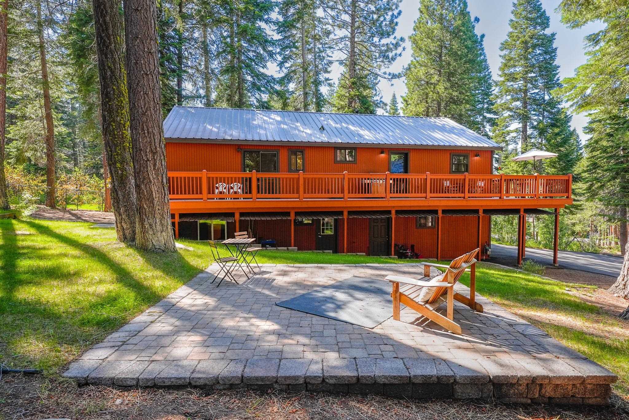 12276 Greenwood Drive