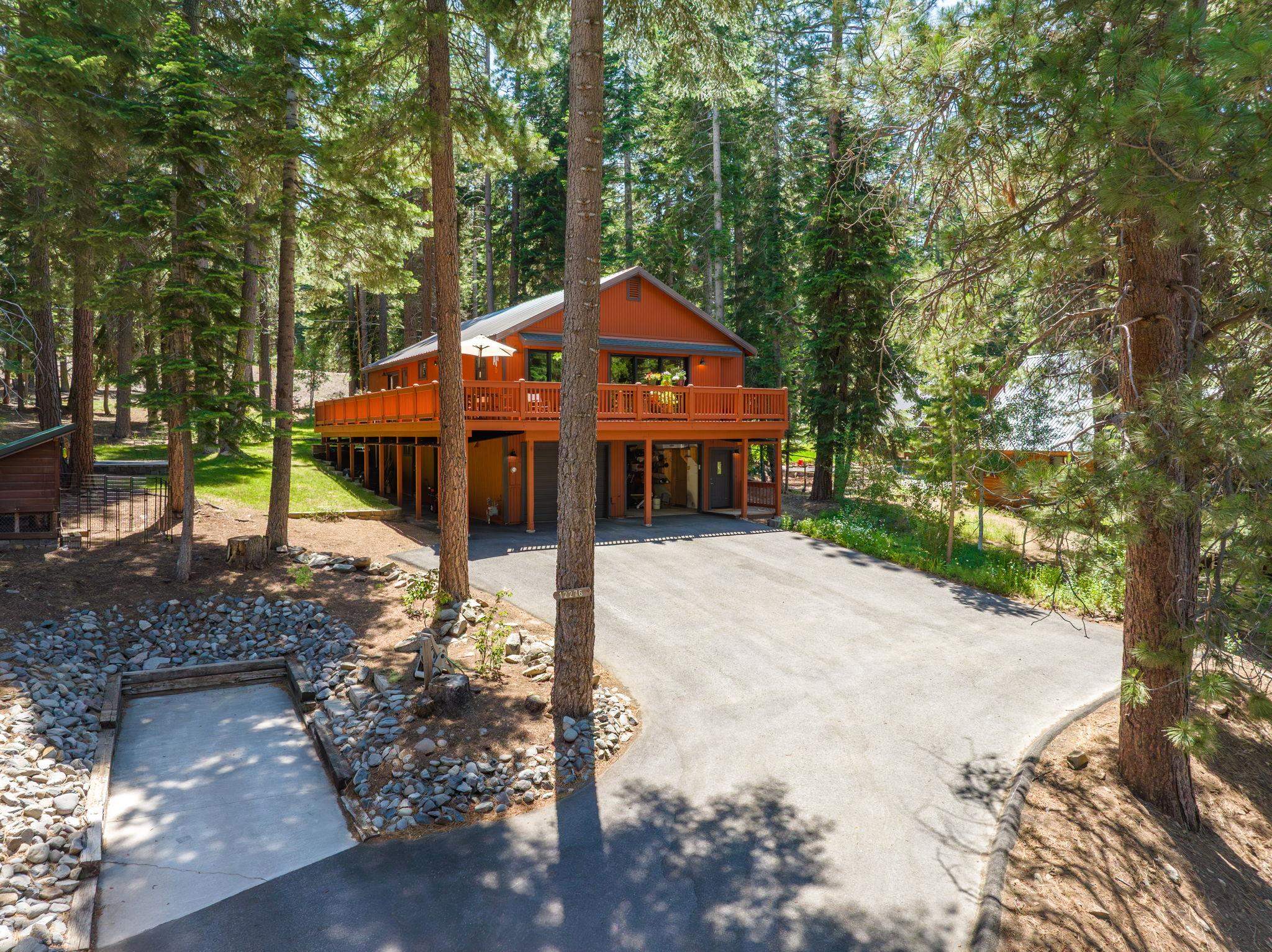 12276 Greenwood Drive