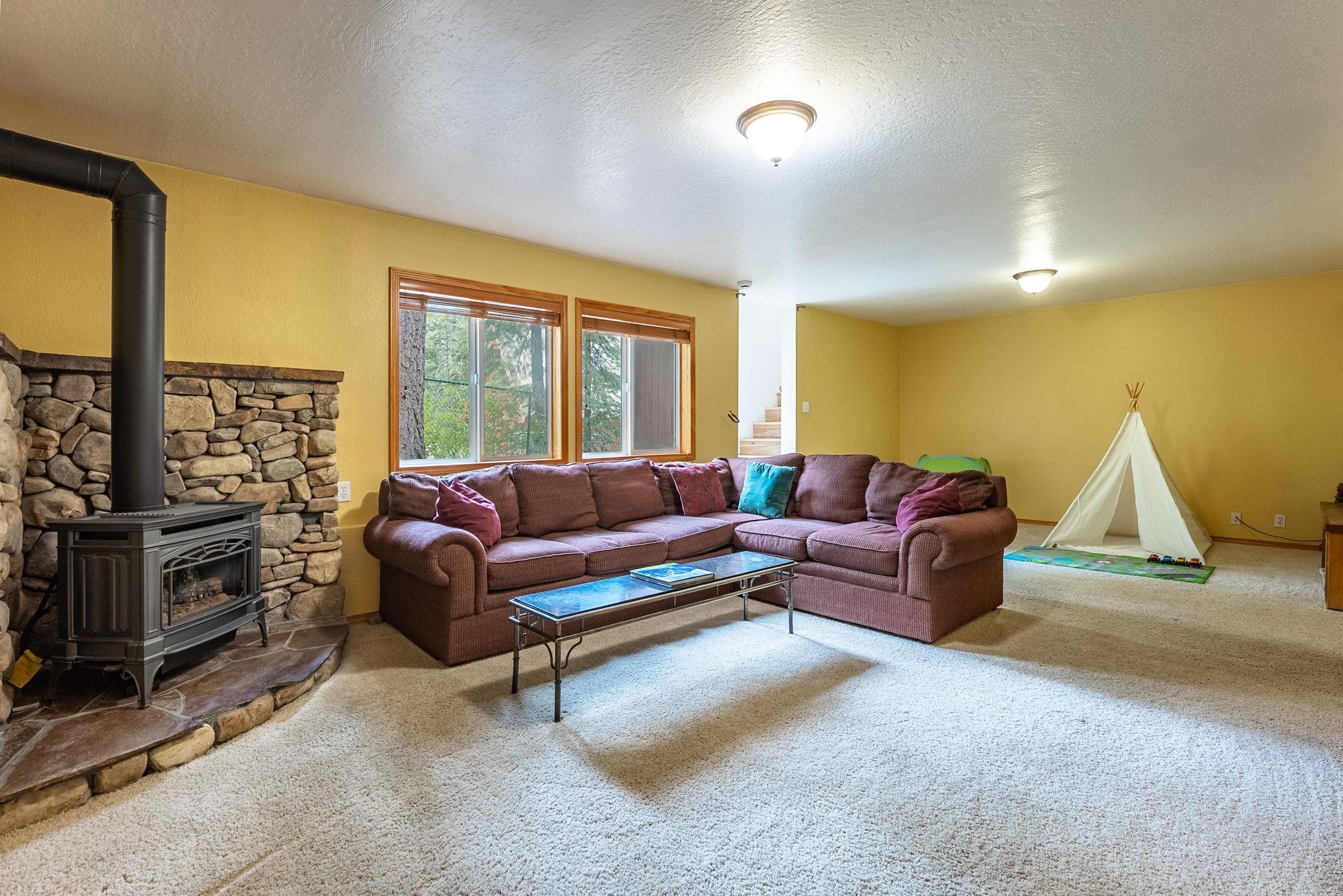 12276 Greenwood Drive