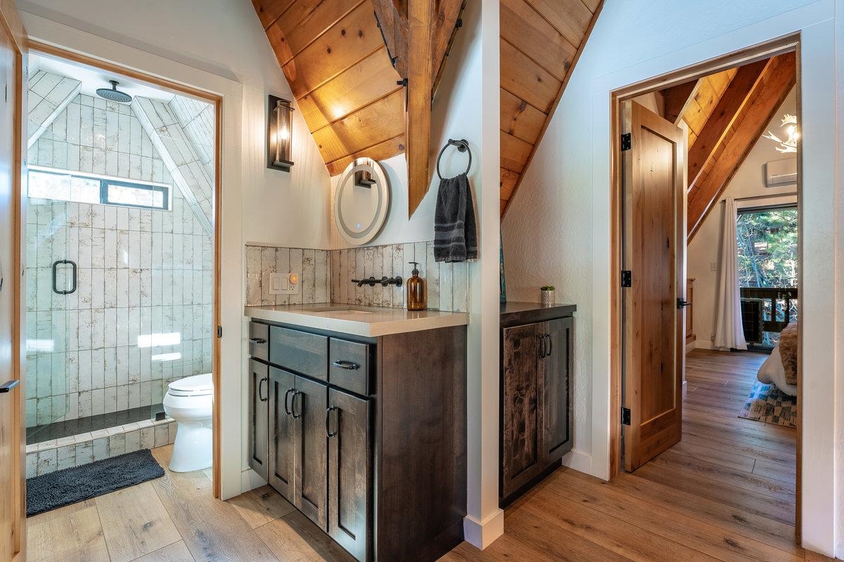 10832 Snowflower Court