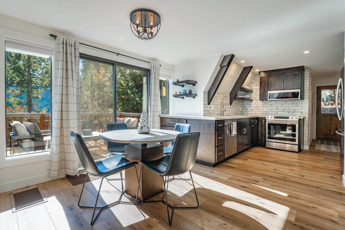 10832 Snowflower Court