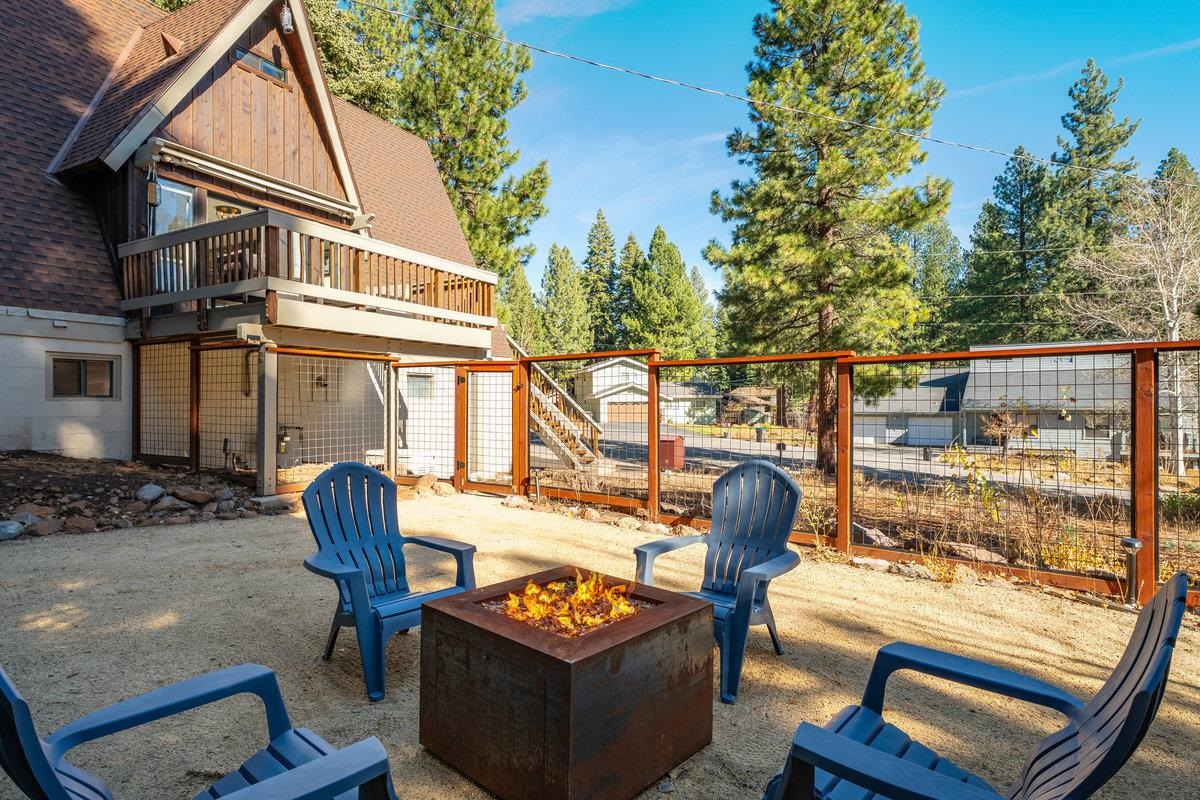 10832 Snowflower Court