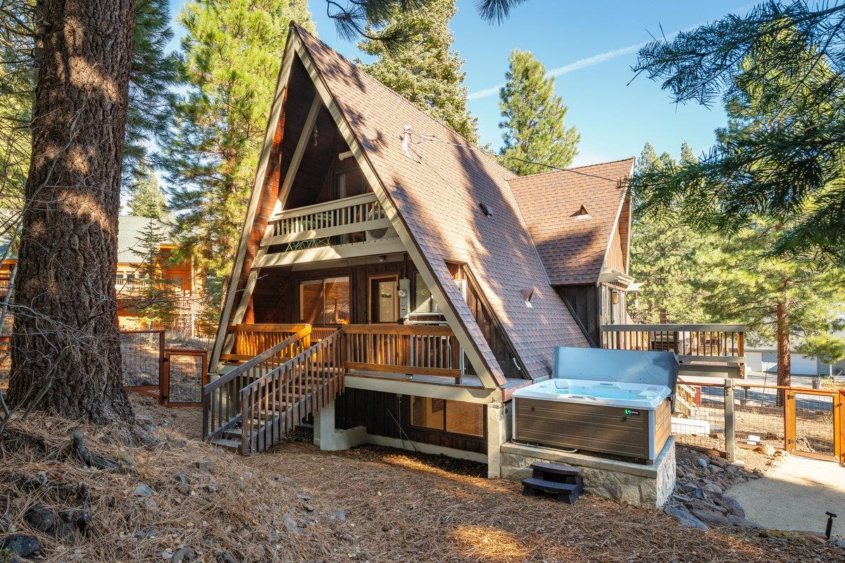 10832 Snowflower Court