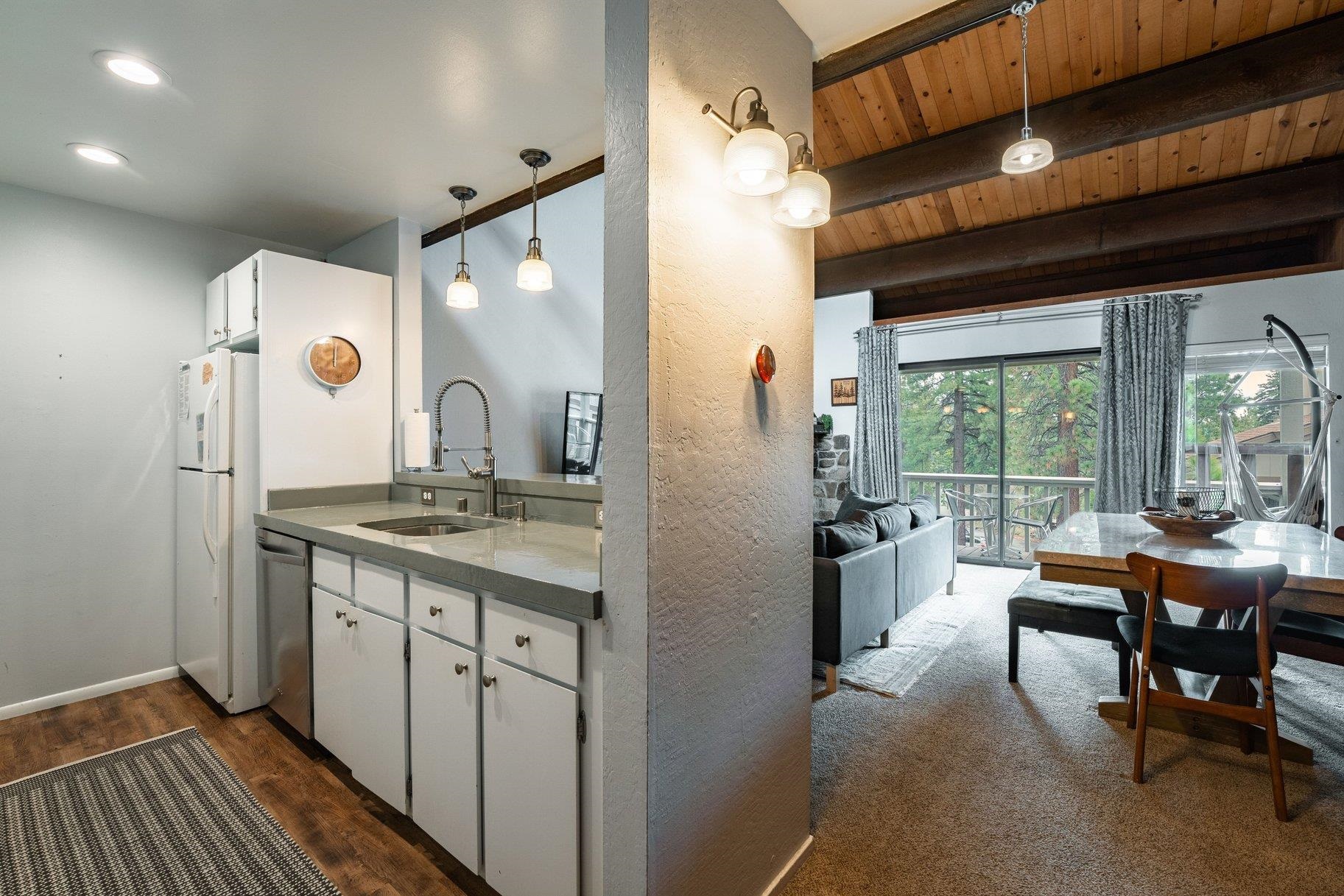 1001 Commonwealth Drive # 22 Unit: #22
