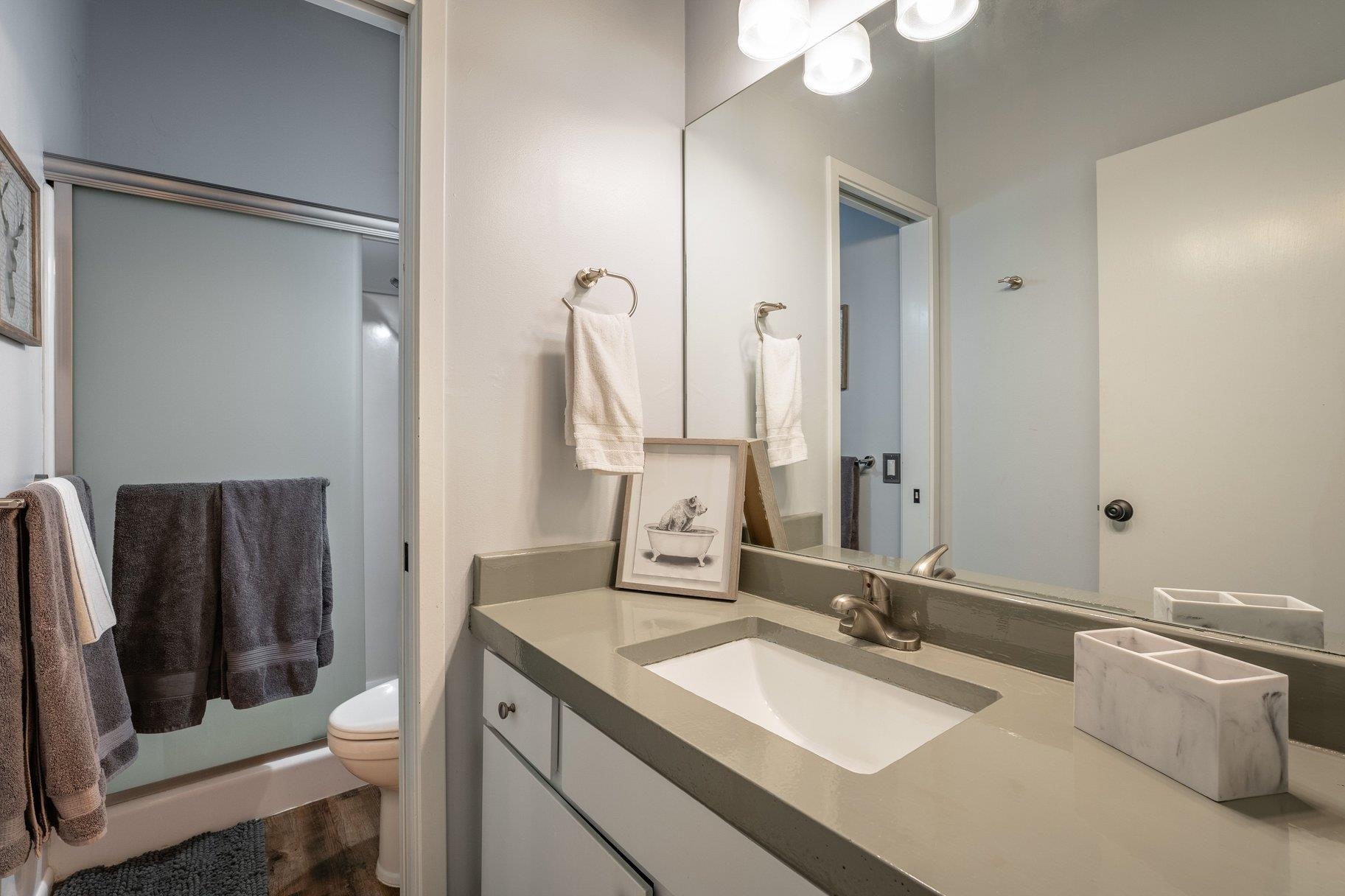 1001 Commonwealth Drive # 22 Unit: #22