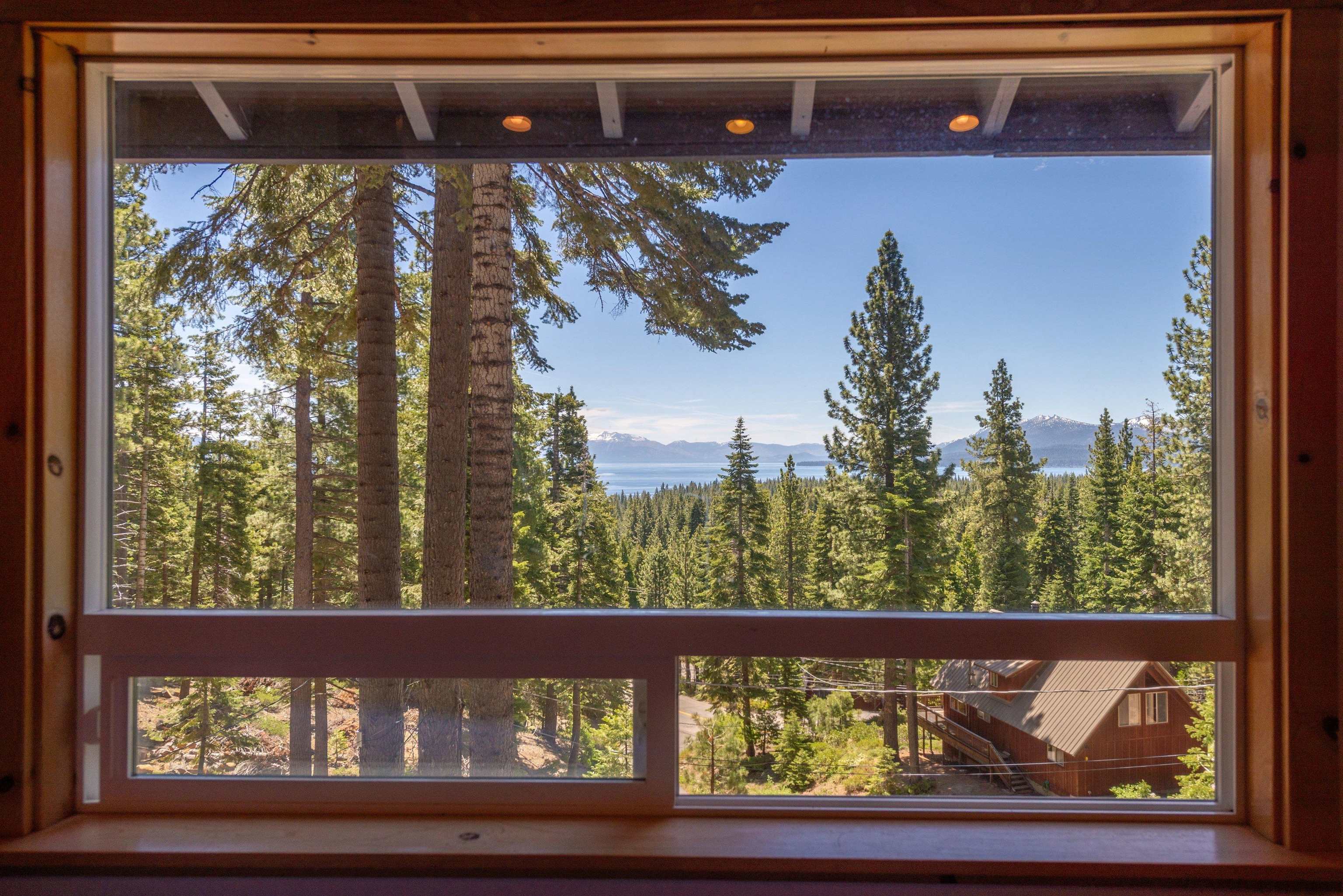 1460 Tahoe Park Heights Drive