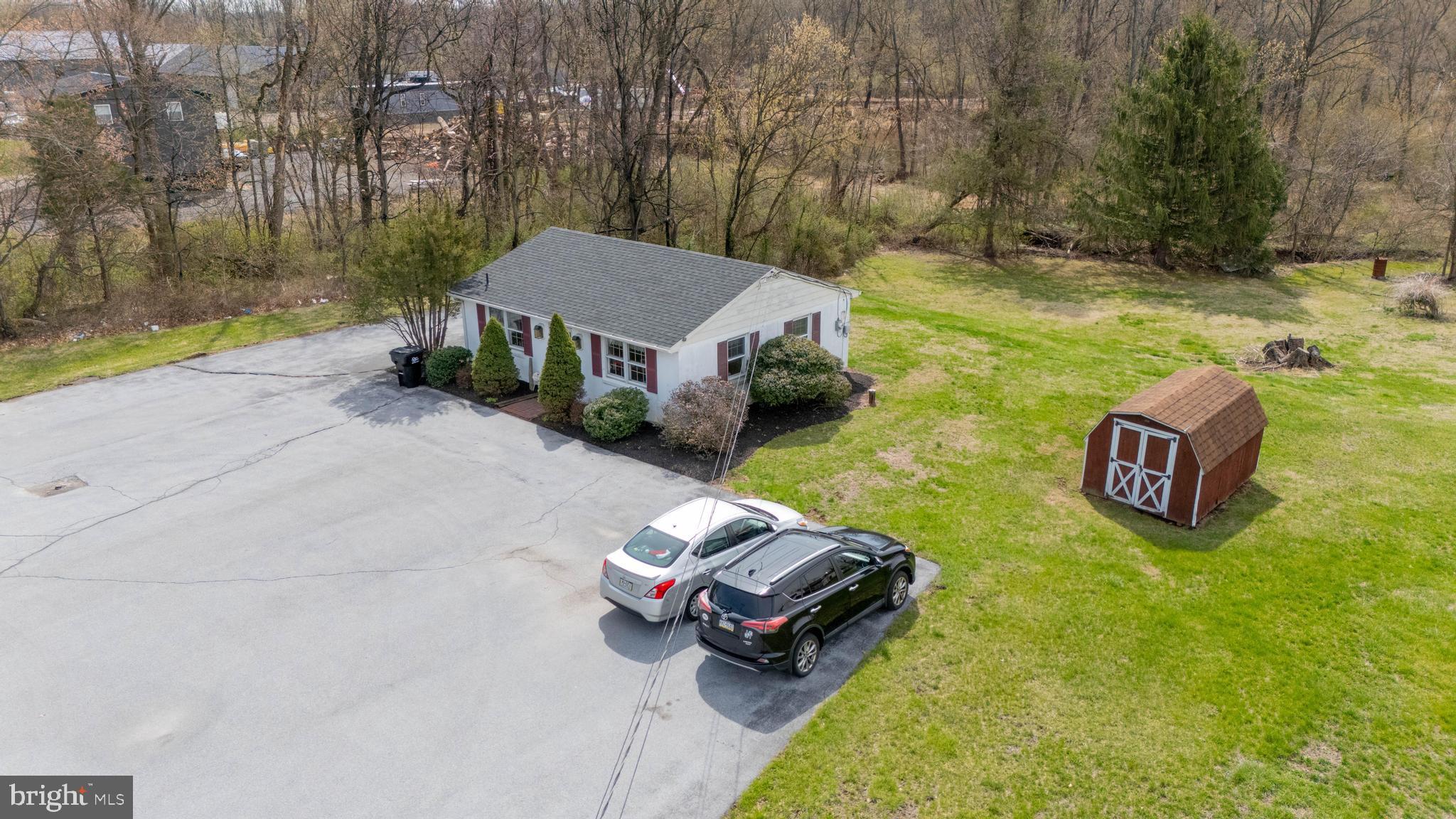 926 E BEN FRANKLIN HIGHWAY