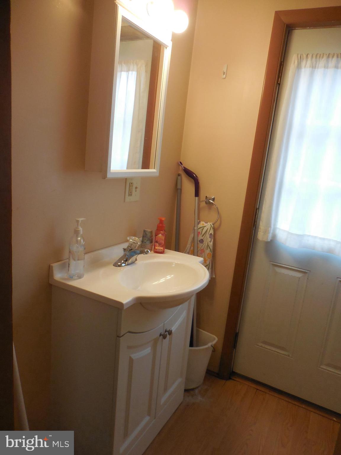 204 S 11TH STREET