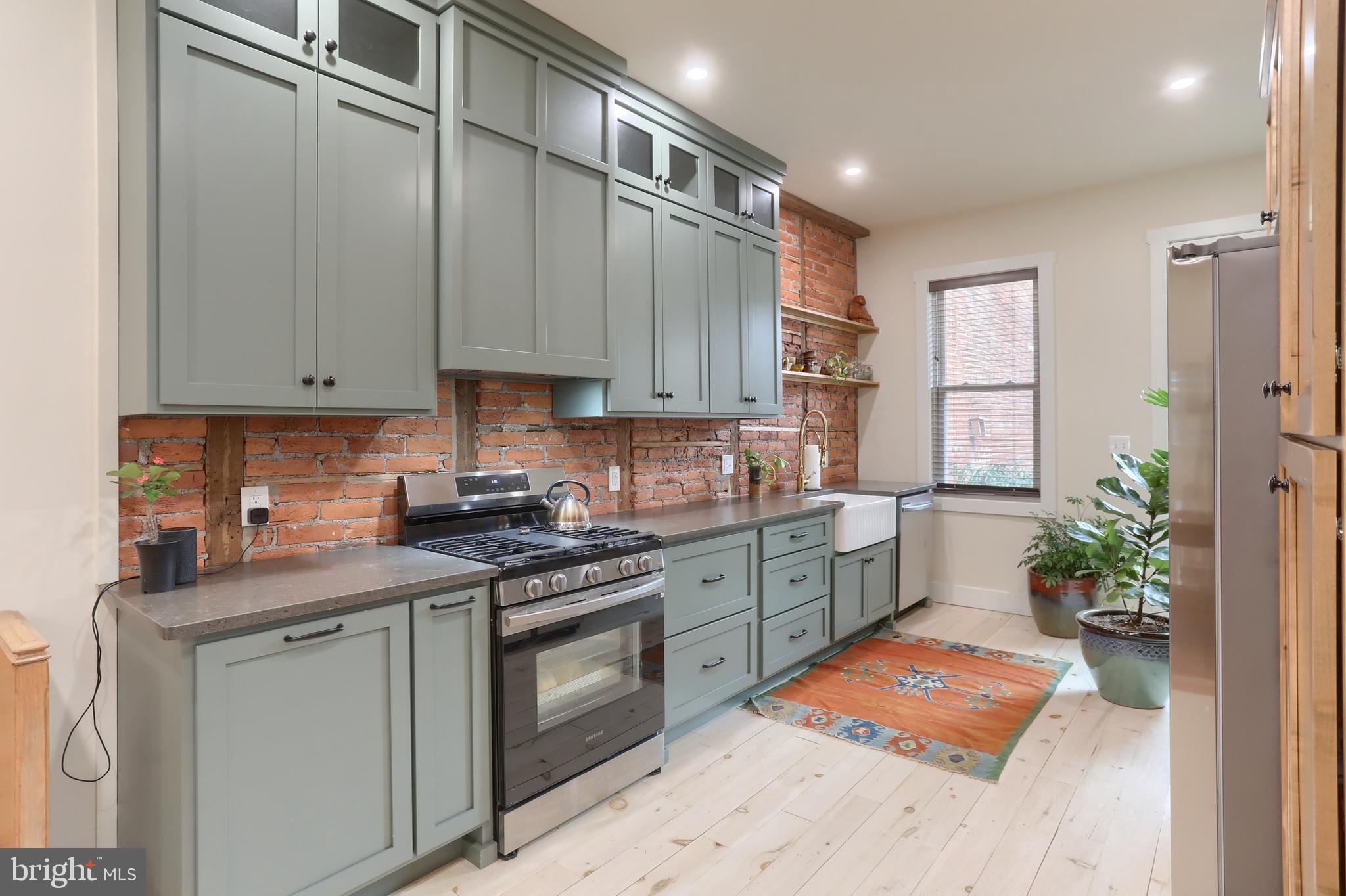 140 S 8TH STREET